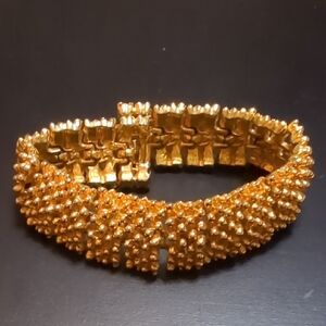 Elegant Gold Bracelet